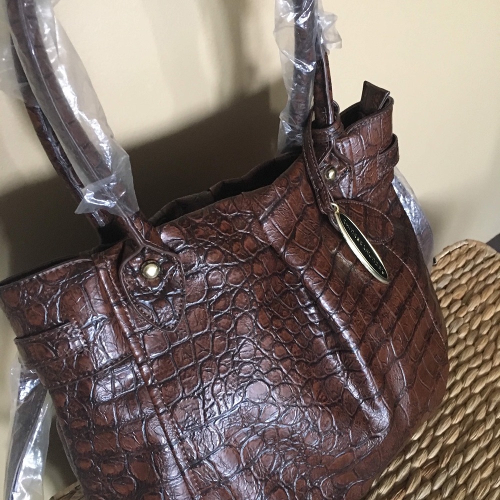 Really pretty brown tote purse